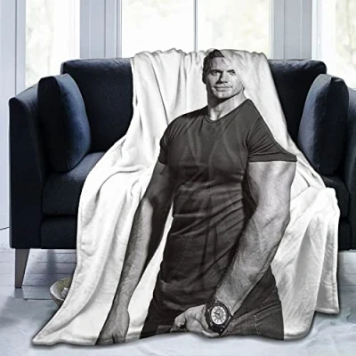 Image of QapLWczK Henry Cavill Flannel Blanket Soft Air Conditioner Anti Pilling Lap for Sofa Bedroom Living Room 50&quot;x40&quot;