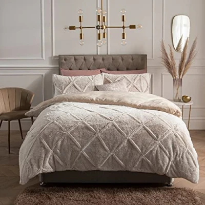 Image of Sleepdown Ruched Diamond Faux Fur Fleece Thermal Warm Cosy Super Soft Duvet Cover Quilt Bedding Set with Pillow Cases King (220 cm x 230 cm) Natural