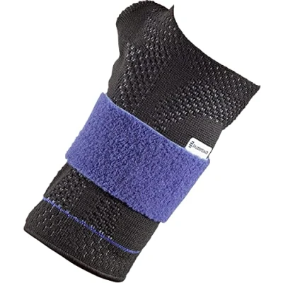 Image of BAUERFEIND ManuTrain Individually Adjustable Stabilization Degree Wrist Bandage, Left, Black, Size 5