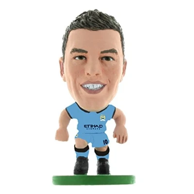 Image of SoccerStarz Man City Edin Dzeko Home Kit (2015 version) /Figures