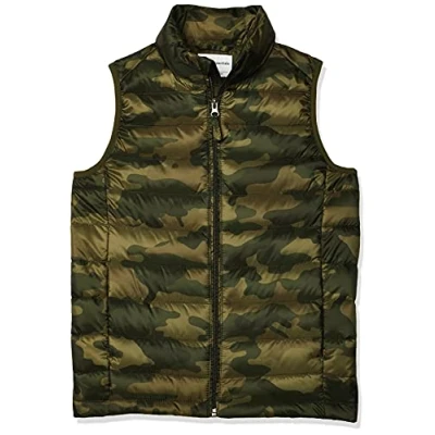 Image of Amazon Essentials Boys&#039; Lightweight Water Resistant Packable Puffer Gilet, Green Camo, 9 Years