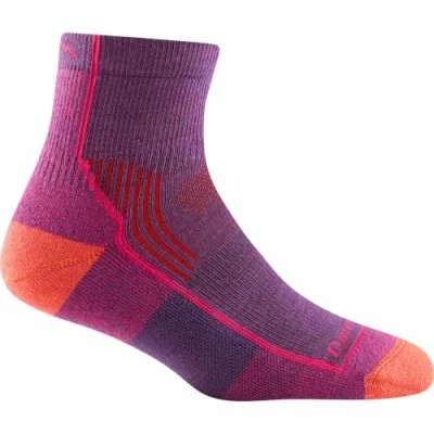 Image of Darn Tough Hiker 1/4 Cushion Sock Women&#039;s, Berry, S