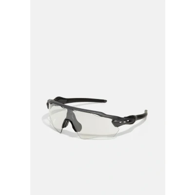 Image of Oakley Man OO9510 RADAR EV S PATH 951008 Occhiali da sole O_matter Grey Squared Photochromatic