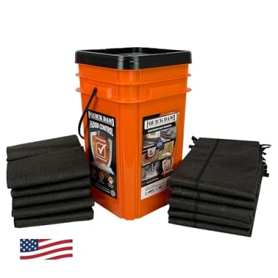 Image of Quick Dam QDGGCO Kit Grab &amp; Go 5ft Barriers 5 10 Flood Bags/Bucket, Orange, 5&#039;