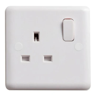 Image of Deta Vimark Curve 13 A 1 Gang DP Switched Socket White VC1207SDP