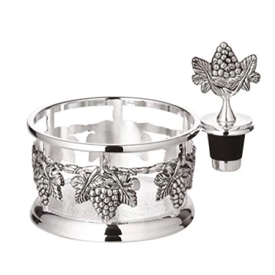 Image of Edzard bottle coaster grapes, with cap, silver plated, diameter 3,5 in, height 3,9 in