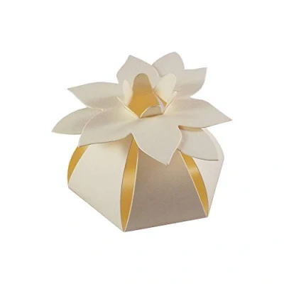 Image of 30 x Cream Flower Top Wedding Favour Boxes