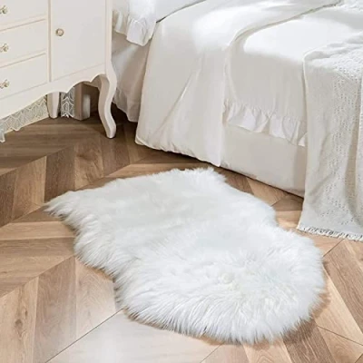 Image of HEQUN Faux Fur Rug, Fluffy Shaggy Rugs,Faux Sheepskin Rugs Floor Carpet for Bedrooms Living Room Kids Rooms Decor (White, 60 X 90 CM)