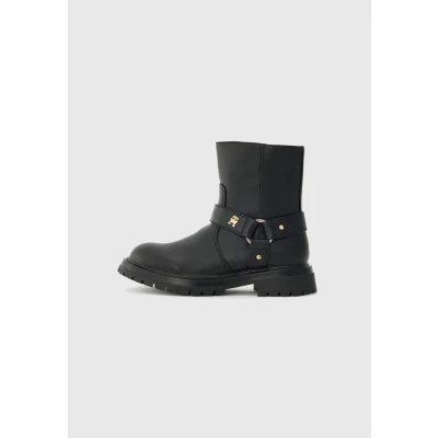 Image of Tommy Hilfiger Ashlyn Unisex Classic ankle boots for kids, Size: 13.5K, Black shoes