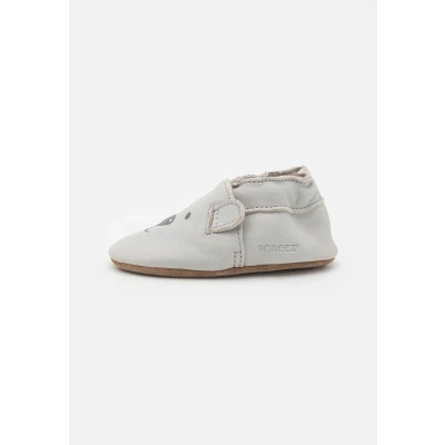 Image of Robeez Sweety BEAR Unisex First shoes for kids, Size: 13K/13.5, Gris Leather