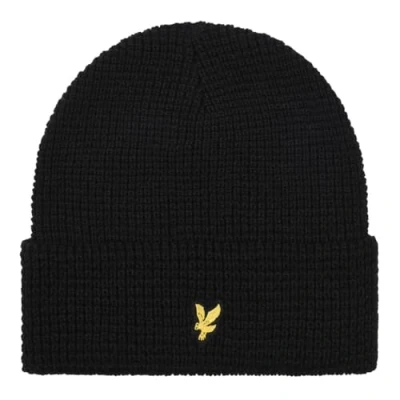 Image of Lyle &amp; Scott Beanie Unisex Beanie, Size: One Size, Jet black