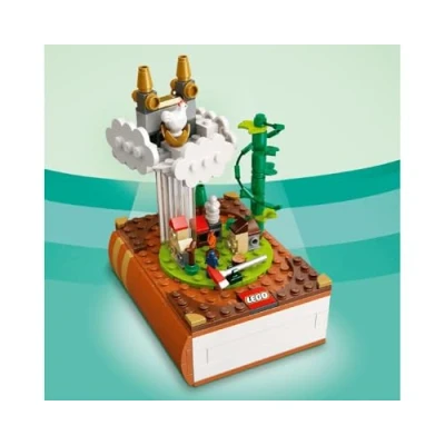 Image of LEGO Jack and the Beanstalk Bricktober 2021 Set 2/4 6384695