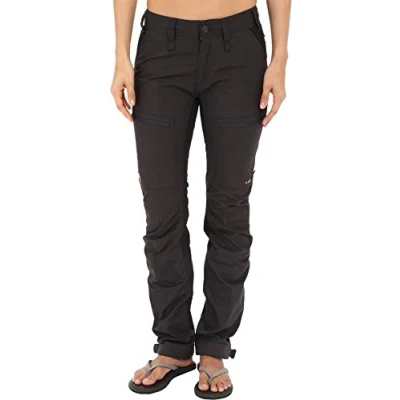Image of FJALLRAVEN F89583S 030 Abisko Lite Trekking Trs W Short Dark Grey 46