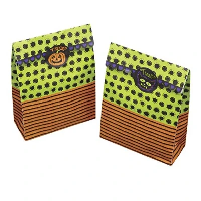 Image of KitchenCraft Spookily Does It Halloween Treat Bags And Labels, Pack of 8