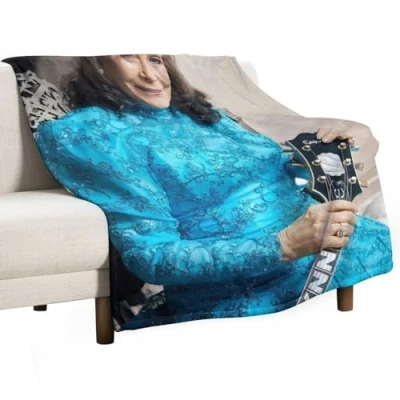 Image of XSQING Loretta Lynn American Singer Country Music Poster Fleece Throw Blanket for Bed Couch Sofa 300GSM Super Soft And Warm Flannel Blankets Home Decor 50&quot;x60&quot;