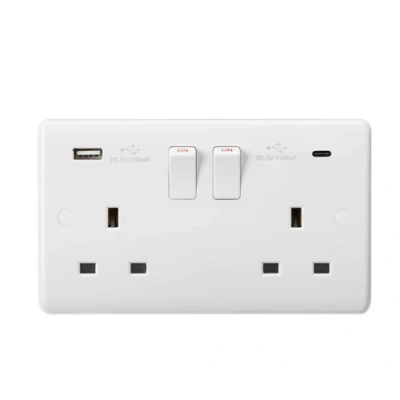 Image of KnightsBridge Curved Edge 13A 2G SP Switched Socket with Dual USB Charger A+C (5V DC 3.1A shared)