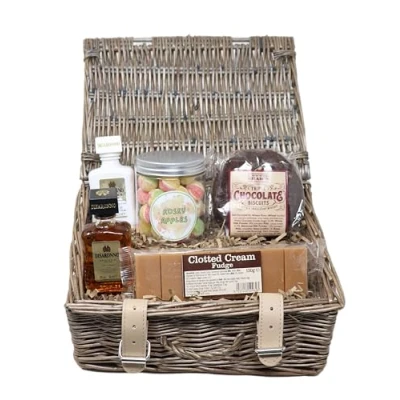 Image of Alcohol &amp; Treats Hamper for Christmas Birthday (Disaronno Amaretto)