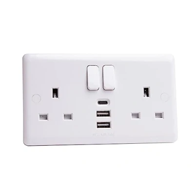 Image of DETA 13A 2G SP SWITCHED SOCKET X3 USB PORTS