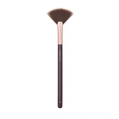 Image of 105 Medium Fan Brush London Copyright