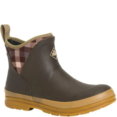 Image of Muck Boots Women&#039;s Originals Ankle Pull On Waterproof Boot, Brown, 3