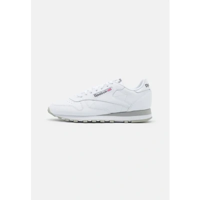 Image of Reebok Men Classic Leather Sneaker, FTWR White/Pure Grey 3/Pure 7, 4.5