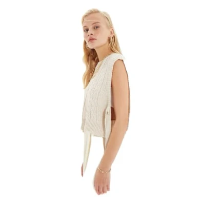 Image of Trendyol Women Regular fit Basic Crew Neck Knitwear Sweater Stone