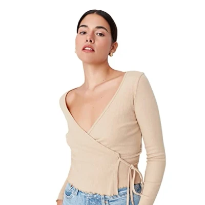 Image of Trendyol Women Regular Bodycon Cache Coeur Knit Blouse Beige