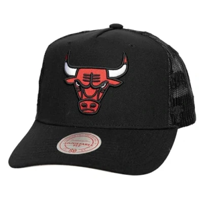 Image of Mitchell &amp; Ness Mesh Trucker Cap MONOGRAM Chicago Bulls One Size