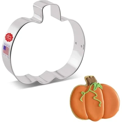Image of Pumpkin Cookie Cutter 10.2 cm, Made in USA by Ann Clark