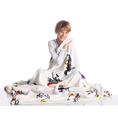 Image of Kanguru Plaid Snoopy Peanuts Blanket, Super Soft, Cozy, fluffy, Warm, Throw Fleece Blanket Microfiber Gift for Confort Relaxing on Sofa, Bedroom, Couch, Travel, Kids, colour White, Size 130 x 170 cm
