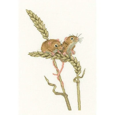 Image of Heritage Crafts LDHM1264 A Harvest Mice (A) Counted Cross Stitch Kit 13x22cm,Multicoloured