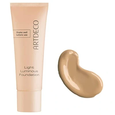 Image of ARTDECO Light Luminous Foundation Nr.31 Warm Golden Tan 25 ml