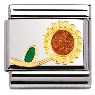 Image of Nomination White Flower Charm