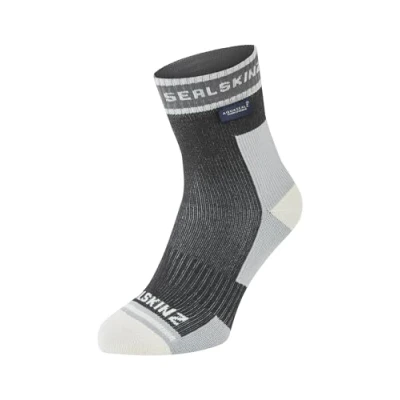 Image of SEALSKINZ Holverstone Waterproof Ankle Length Lightweight Running Sock Black Medium
