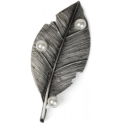 Image of styleBREAKER Sheet Magnetic Jewellery Pendant with Beads for Scarves, Shawls or Ponchos, Brooch, Ladies 05050031, Colour:Silver