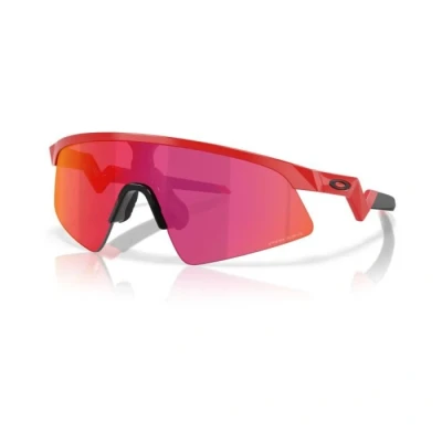 Image of Oakley Kid OJ9015 RESISTOR SWEEP 901508 Sunglasses O_matter Red Violet Squared Normal