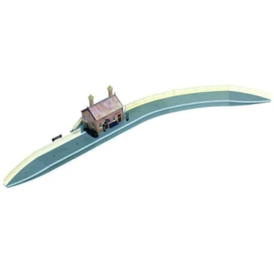 Image of Hornby R8000 OO Gauge Country Station Model Railway Accessories, Miniature Diorama Scenery for Train Sets Lifelike Scale 1:76