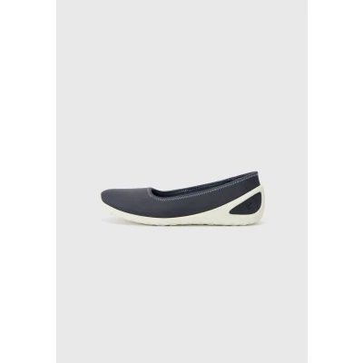 Image of ECCO Biom Lite Womens Marine 38 EU