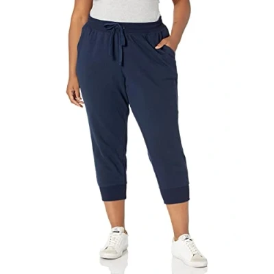 Image of Amazon Essentials Women&#039;s Fleece Capri Jogging Trousers (Available in Plus Size), Navy Heather, XL