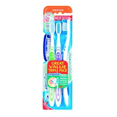 Image of Wisdom Regular Fresh Medium Triple Pack