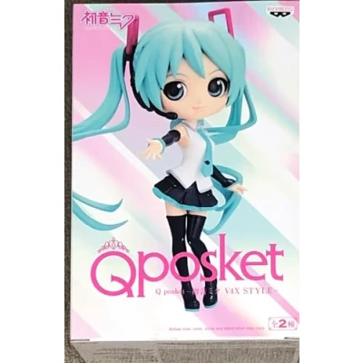 Image of Banpresto Q Posket Hatsune Miku V4X Style (Version A) Statue