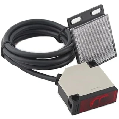 Image of Reflector Light Barrier 12 24 Volt DC Reflective with Mirror IR up to 4 Metres