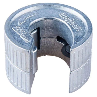 Image of Amtech C0265 22mm Copper Pipe Cutter, Self Locking One Hand Operation for Confined Spaces, Adjusting, Zinc Alloy Tube Cutter