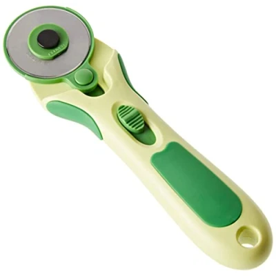 Image of Clover Soft Cushion Rotary Cutter: Fabric, Green, 45mm