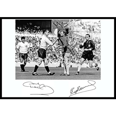 Image of Tottenham Hotspur FC v Leeds United 1966 Dave Mackay and Billy Bremner Signed Pre Printed Exclusive A4 Print