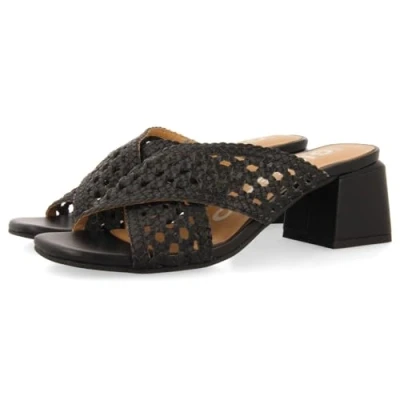 Image of Gioseppo CLARCONA women&#039;s Mules / Casual Shoes in Black