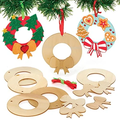 Image of Baker Ross FE906 Mini Wooden Wreaths Pack of 8, Wreath Ring to Decorate and Display, Wood Crafts for Kids, Make Your Own Decorations