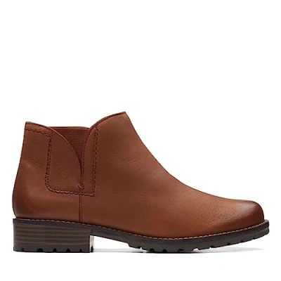 Image of Clarks Women&#039;s Clarkwell Demi Chukka Boot, Dark Tan Leather, 6 UK