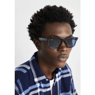 Image of Ray Ban Wayfarer Reverse Unisex Sunglasses, Size: 50, Trasparent blue