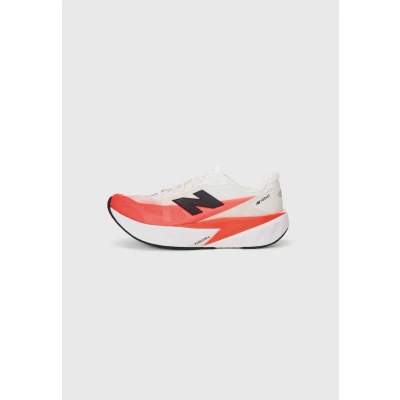 Image of New Balance Fuelcell Rebel V5 Road running shoes, Men&#039;s, Size: 6.5, Urgent red shoes